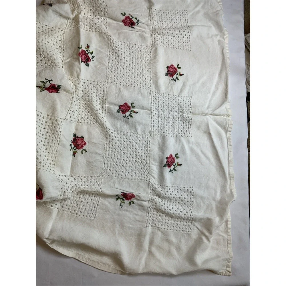 Vintage Tablecloth Embroidered Roses Patchwork 46 X 46 Square